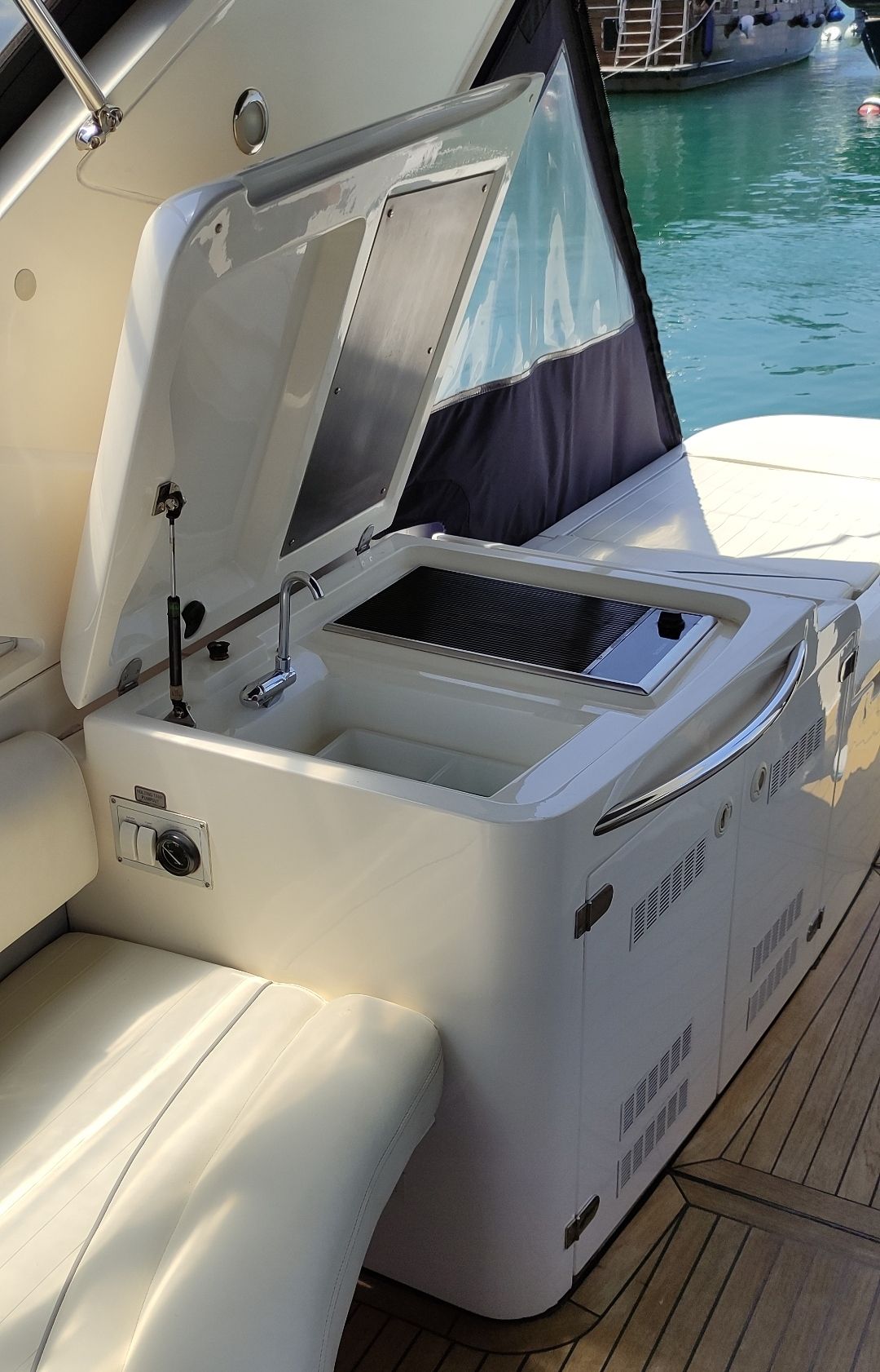 Fairline 52